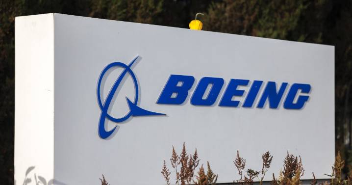 Thousands of Boeing workers in Missouri begin strike after rejecting a contract offer