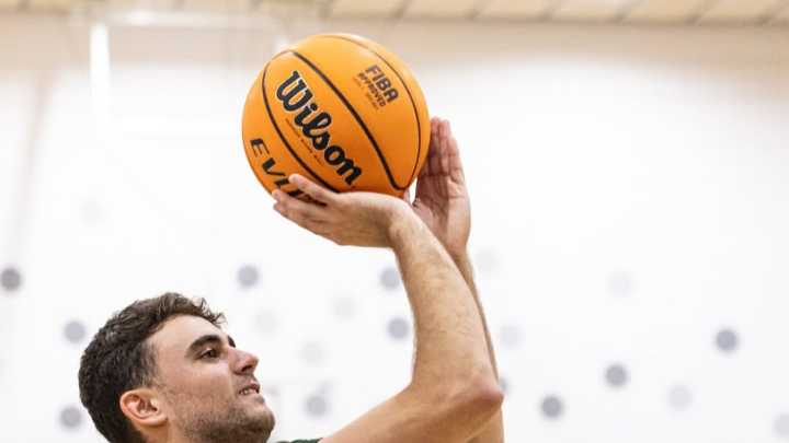 Pau Carreño iniciará la pretemporada con el CBCV al margen por un golpe en la mano izquierda