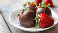 The Best Chocolate For Chocolate-Covered Strawberries