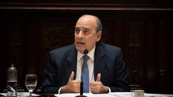 Francos irá al Congreso para presentar su informe de gestión