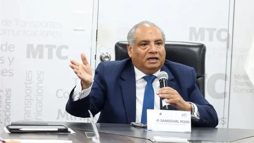 Ministro de Transportes critica allanamiento a Nicanor Boluarte: "Quieren desestabilizar emocionalmente a la presidenta"