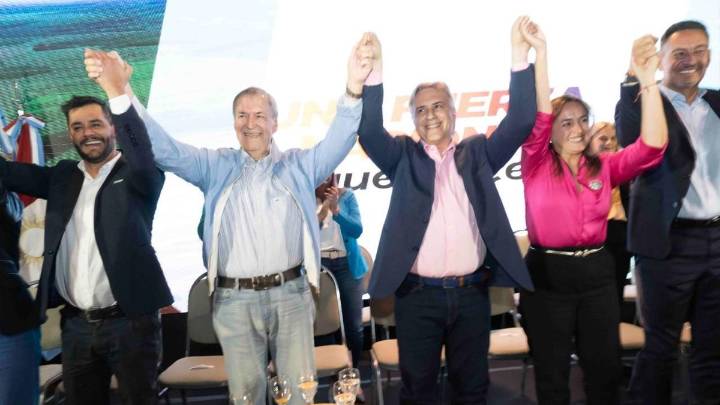 Schiaretti sumó a intendentes radicales, del Pro y vecinalistas: "Lo importante es unirse para mejorar la vida de la gente"