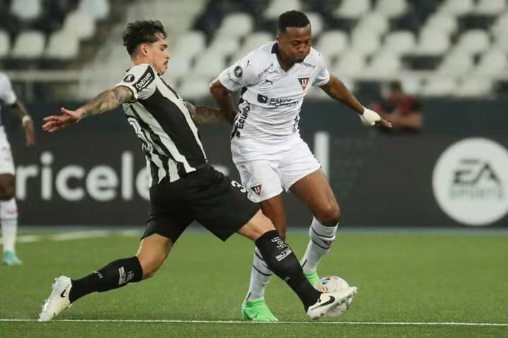 A qué hora es LDU Quito vs Botafogo y dónde ver la vuelta de octavos de la Copa Libertadores 2025