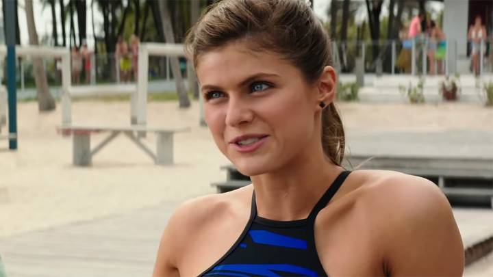 Alexandra Daddario’s Low-Cut Belted Dress Is Giving ‘70s Goddess