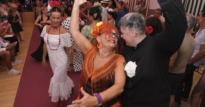El lunes en la Feria del Mediodía de Almería en La Lola, La Cuarta Planta, La Bellota y el Buey y los ambigús