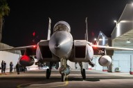 Israel bombardea múltiples infraestructuras de Hezbolá