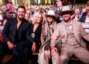 Lainey Wilson, Duck Hodges address ‘wild’ marriage rumors