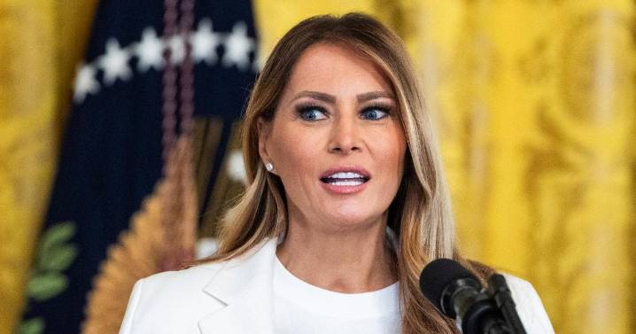 Amenaza Melania Trump con demandar a Hunter Biden por vincularla con Jeffrey Epstein