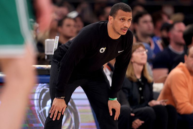 Celtics extend contract of head coach Joe Mazzulla