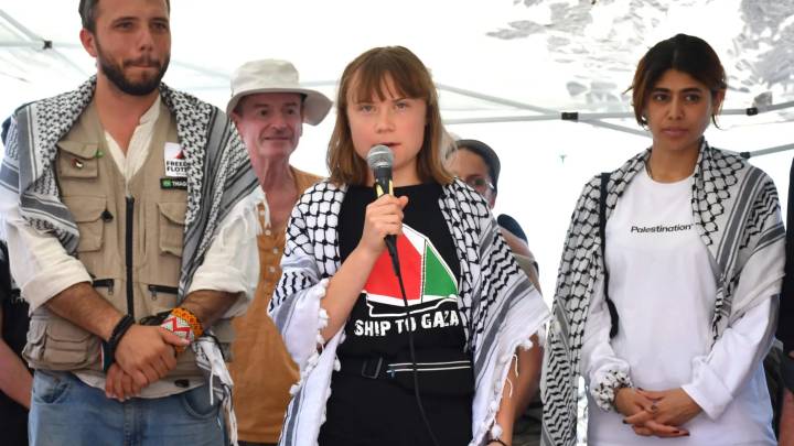 Greta Thunberg y Ada Colau zarparán con la Flotilla que sale este domingo de Barcelona hacia Gaza
