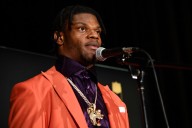 Lamar Jackson’s Grip on AFC North Slowly Fades Away as Rob Gronkowski Makes Feelings Clear on Ravens Aaron Rodgers and the Steelers' dominance might be able to take down Lamar Jackson, according to a 