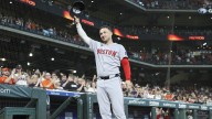 Alex Bregman has great reaction to boos in Houston Astros return