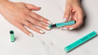 Desde que descubrí el bolígrafo de Mercadona no he vuelto a pagar por hacerme la manicura: es mágico