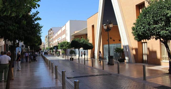 El tratamiento antideslizante de la Matallana de Puente Genil, en 'stand by' por la falta de oficiales en la plantilla municipal