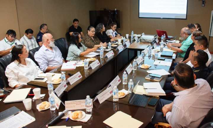 Sigue la alerta por marea roja en Yucatán