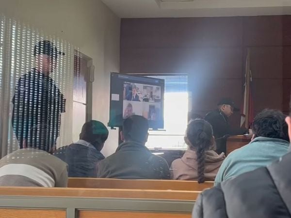 Policías bolivianos y un civil quedan en prisión preventiva
