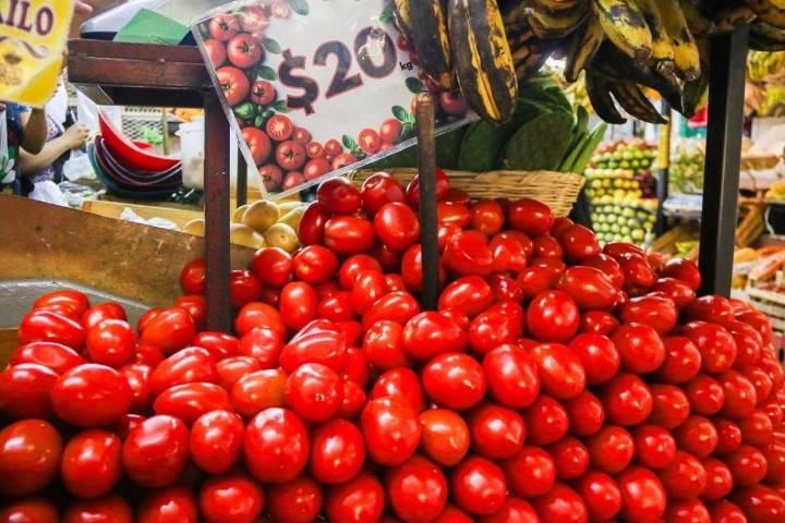 Publican en DOF precios mínimos de exportación para tomate fresco mexicano