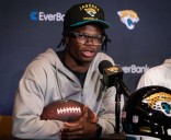 Jaguars Receiver Quietly Hit With Injury News Amid Trade Talks With Travis Hunter’s Immediate Future in Doubt