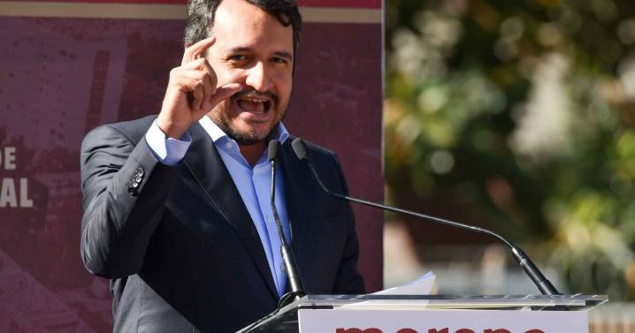 Andy dice que pagó 7,500 por noche, pero habitaciones cuestan 16,000
