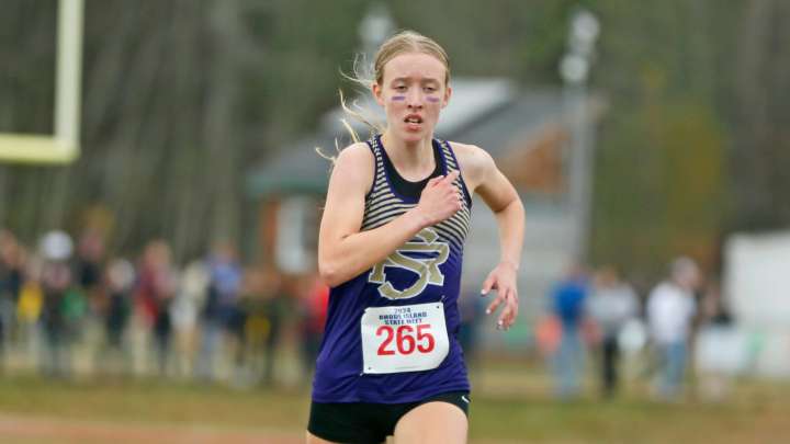 Vote for the high school girls cross-country preseason player of the year!