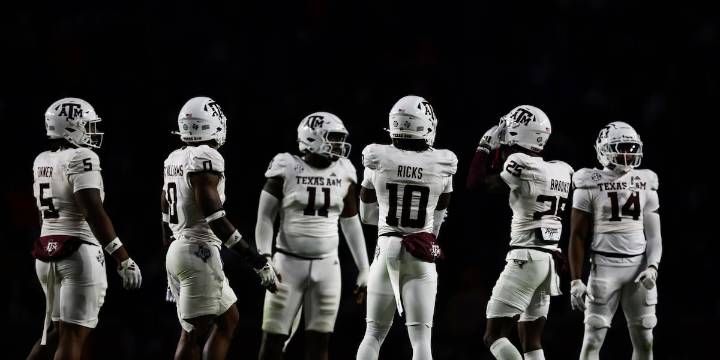 Practice notebook: Texas A&M’s exotic third-down defenses ‘in bloom’
