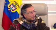 Gustavo Petro responde fuerte a periodista por su ruana ¿Se le fue la mano al mandatario?