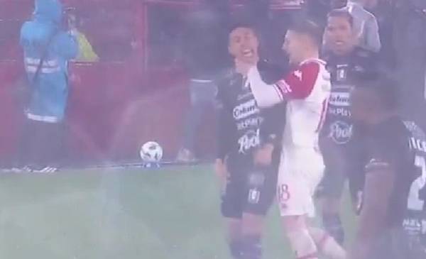 Escándalo en Huracán: Matko Miljevic ahorcó a un jugador de Once Caldas