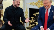 Zelensky cambió sus tácticas, y su atuendo, para Trump