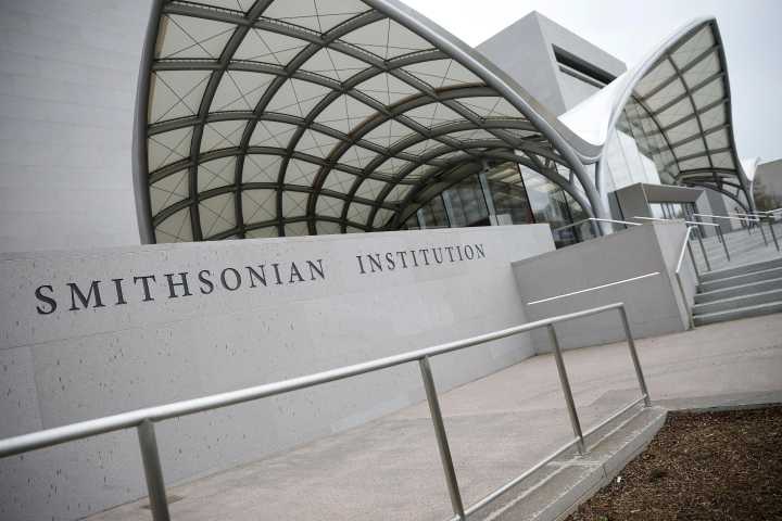 White House calls for a ‘comprehensive review’ of eight Smithsonian museums