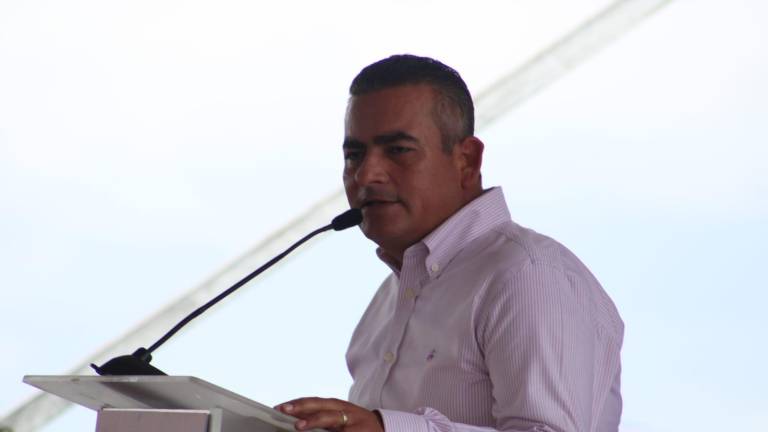 Navolato mantiene en pie festejos patrios pese a violencia