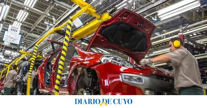 La industria creció  2,8 % respecto a julio del año pasado, pero dicen que áun falta