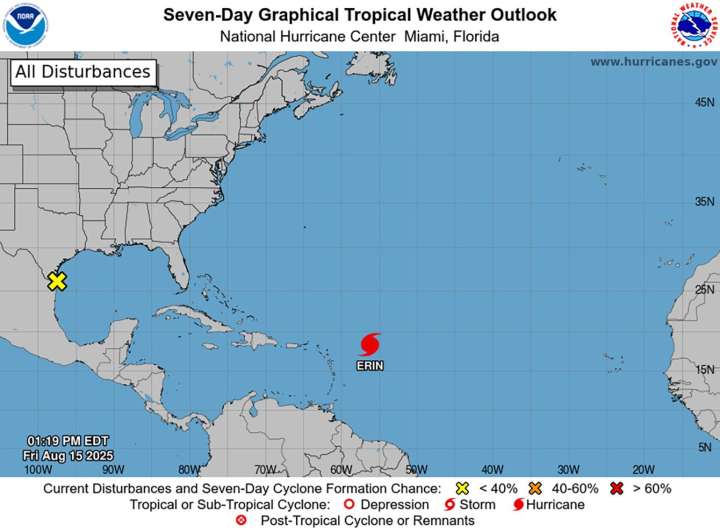 Erin se convierte en un huracán "catastrófico" con categoría 5 en el Atlántico