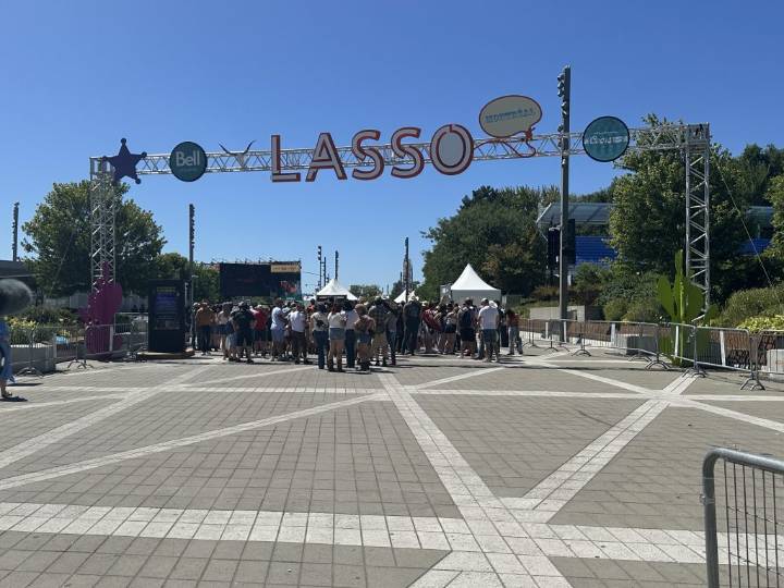Lasso Montreal: Country music takes over Parc Jean