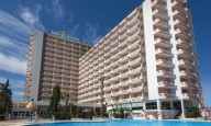 Más de cincuenta personas sufren una intoxicación en un hotel de La Manga