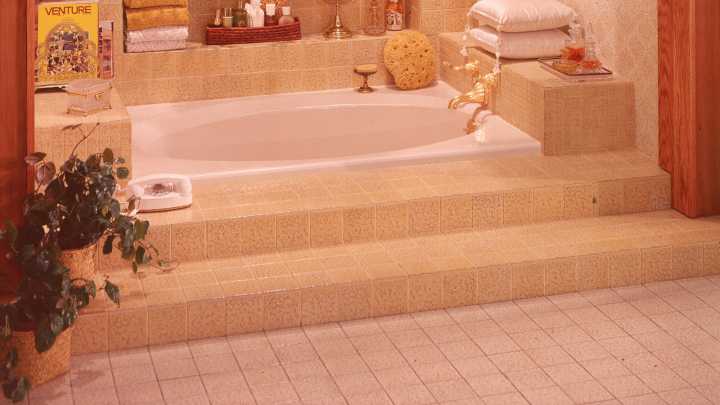 The Popular '80s Bathroom Design Trend That's Making A Comeback