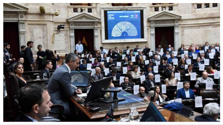 Diputados cuenta los votos: cuántos apoyos faltan para rechazar los vetos de Javier Milei