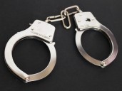 Detienen a dos venezolanos en Trinidad por presunto hurto