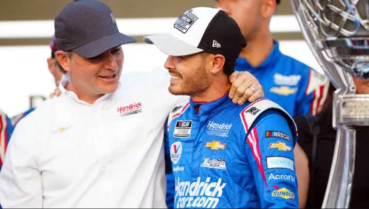 Kyle Larson Reveals Jeff Gordon’s Wild off Track Persona Makes It Hard to Take Him Seriously Kyle Larson playfully spotlighted Jeff Gordon’s fun side, giving fans a glimpse beyond the NASCAR legend’s 
