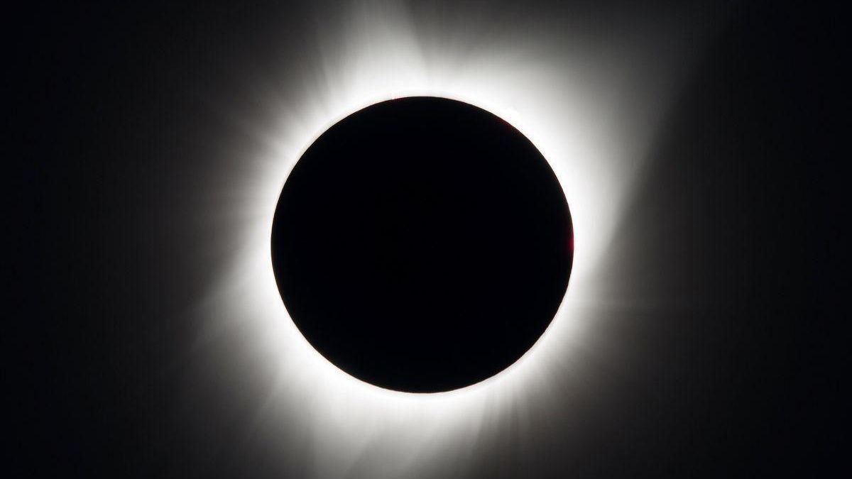 España se prepara para que el 'trío de eclipses' ponga al país en el mapa de la divulgación científica y el astroturismo