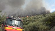 Vídeo | Efectivos de la UME sofocan las llamas del incendio de Jarilla