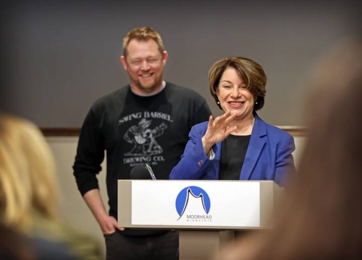 Klobuchar pushes 'No Fakes Act' after AI deepfake targets her online