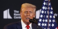 Trump anunció el inicio de una “gran investigación” sobre los muebles importados en EEUU y la posible aplicación de nuevos aranceles