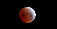 Qué es la luna roja de Sangre y dónde y cuándo verla en el cielo de Granada