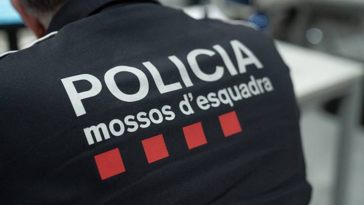 Un tiroteo en plena calle de Barcelona deja un herido y cinco detenidos