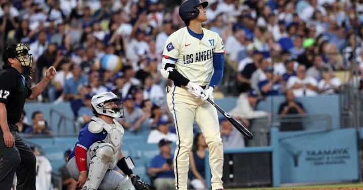 Dodgers get it done on both sides in 9