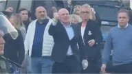 Tensión previa a la llegada de Javier Milei a Junín: manifestantes recibieron a José Luis Espert con insultos