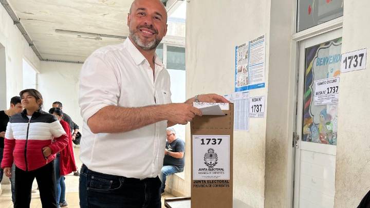 Votó Martín Ascúa: "Que la gente participe, porque es el día para cambiar la historia de Corrientes"