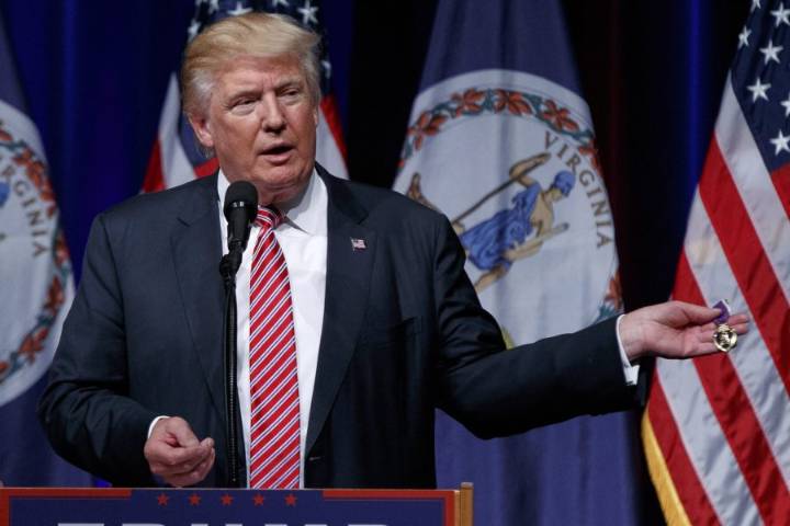 Trump honors Purple Heart recipients, including 3 who sent him medals after attempt on his life