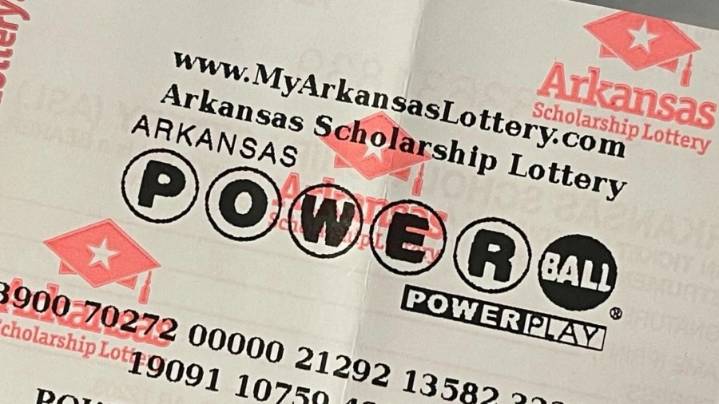 Powerball jackpot reaches historic $750 million