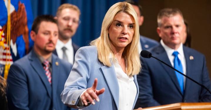 Duplica EUA a 50 mdd recompensa por información que lleve a la captura de Maduro